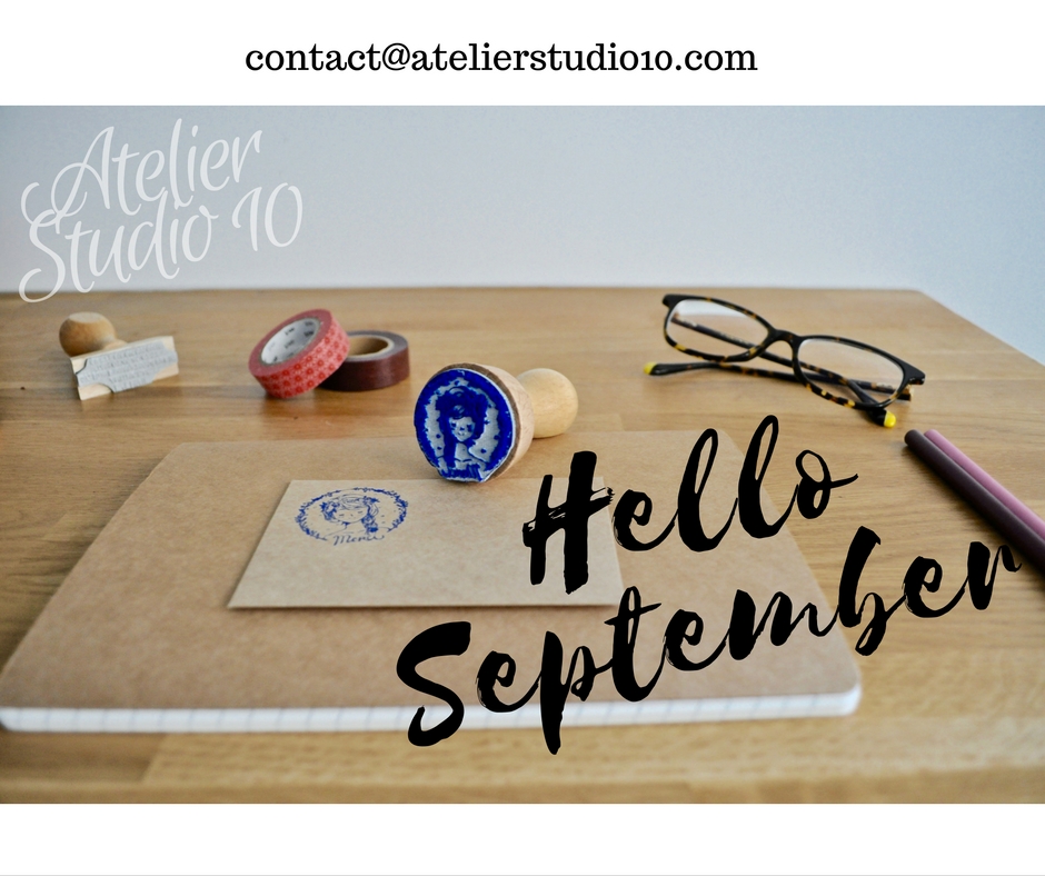 Hello September – Tampon Biscuit et tampon personnalisé